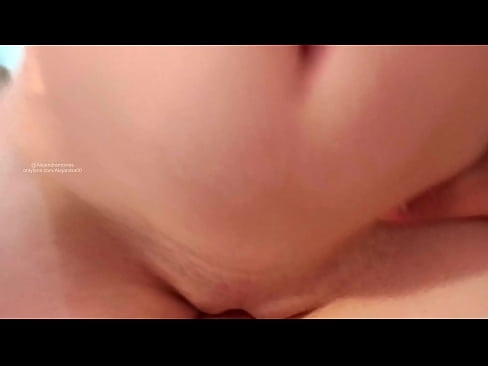 ❤️ Спите в комнате моей сестры, и вот так я проснулся ❤❌ Порно на сайте porngipfy.ru ❤