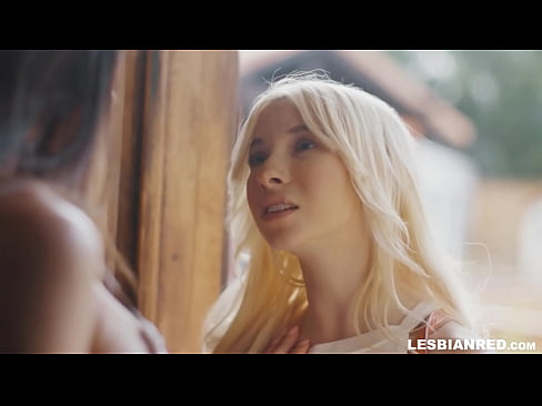 ❤️ Девушка приходит домой через несколько месяцев и в конечном итоге ест киску своей мачехи ❤❌ Порно на сайте porngipfy.ru ❤